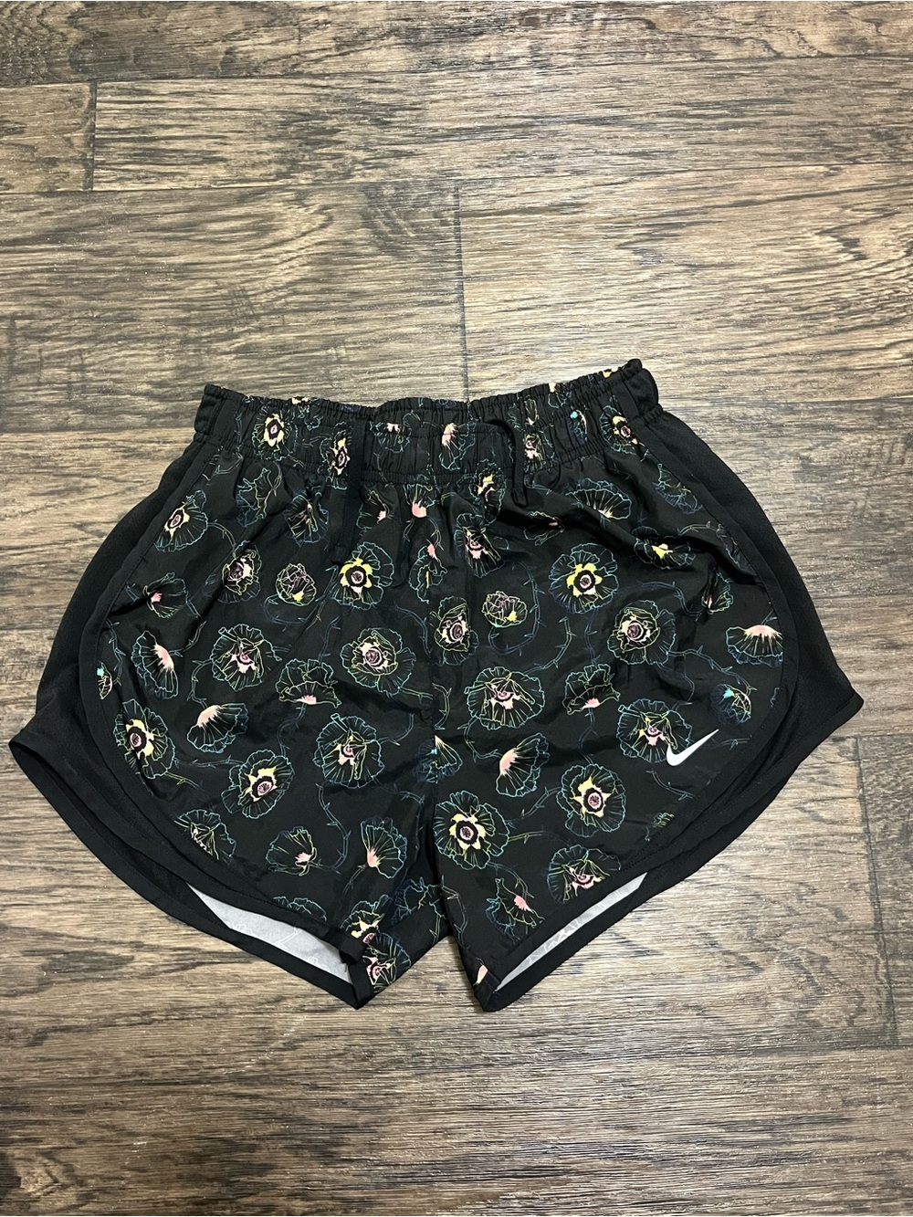 Nike Black Floral Print Women's Athletic Shorts